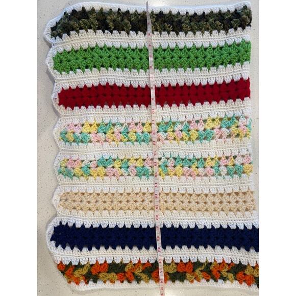 Crocheted Blanket/Throw in Multicolor Hand Made - Picture 4 of 11